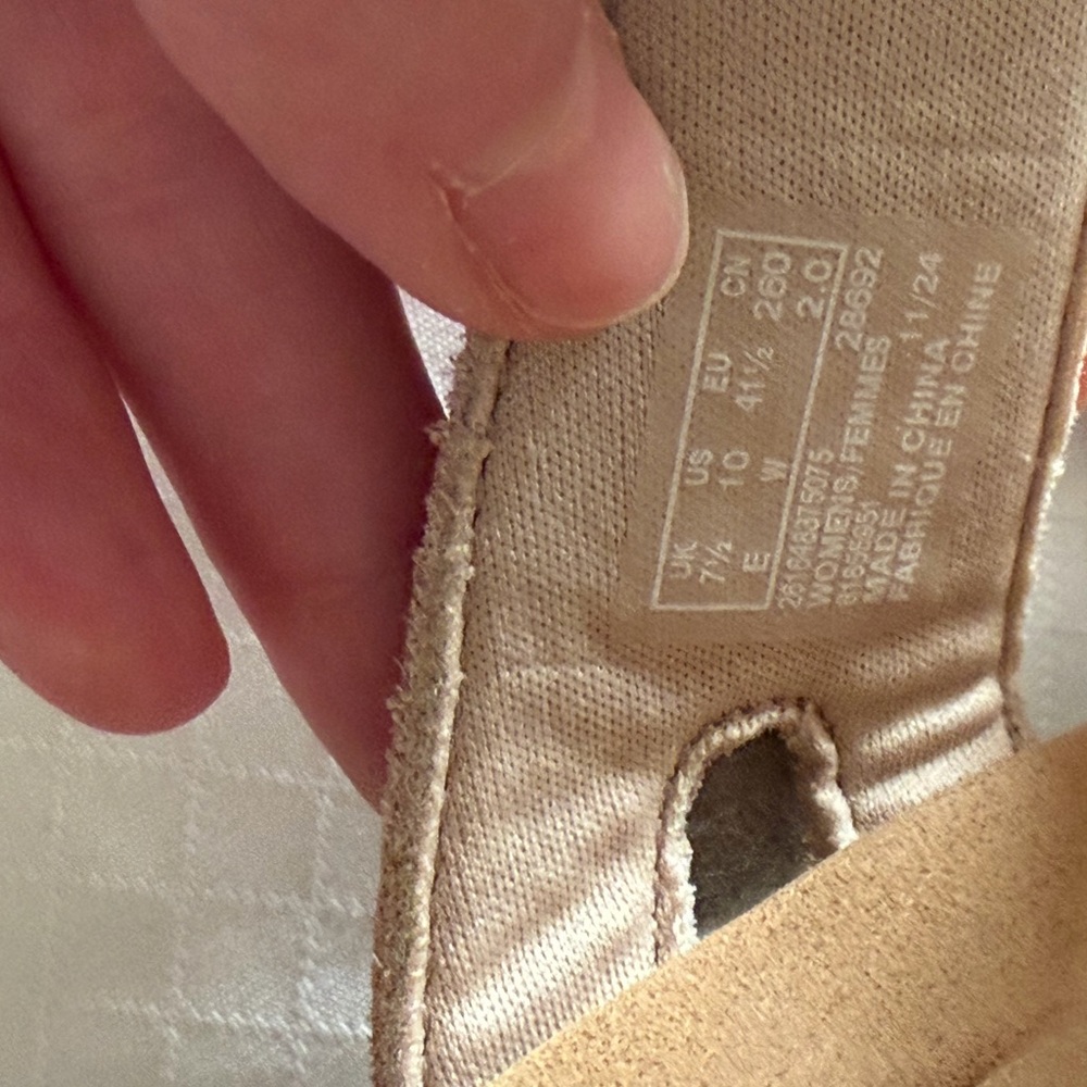 Clarks Women's Cream Sandals - Picture 3 of 3